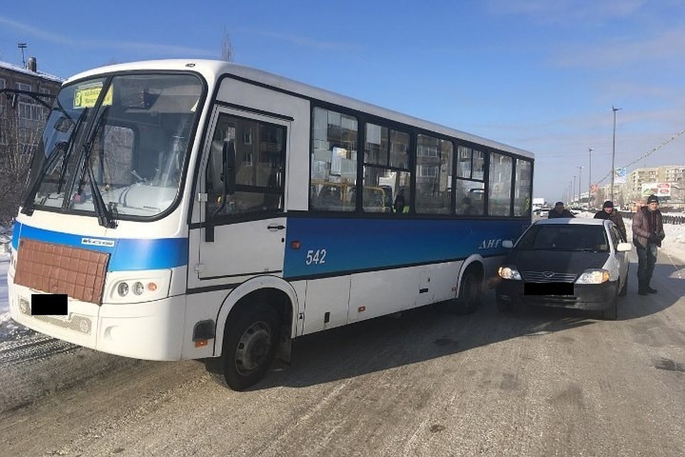 Ангарск усолье. Ангарский автобус. Автобус Ангарск. Общественный транспорт Ангарск. ДТП автобус Усолье с Ангарска.